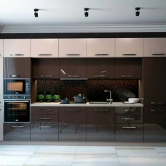 Кухня цвета шоколад Мартина