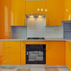 Кухня оранжевого цвета Луиджи