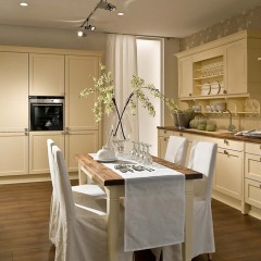 Кухня цвета шампань Лина