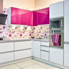Кухня цвета фуксия Агнесса