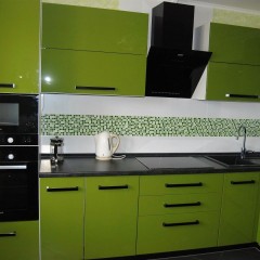 Зеленая кухня Эпл Спасс