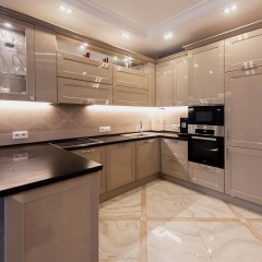 Бежевая кухня Дизерт