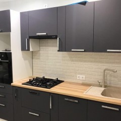 Двухметровая кухня Кюнна