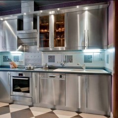 Кухня металлического цвета Ризо