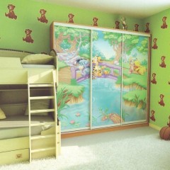 Шкаф-купе в детскую Винни и его друзья