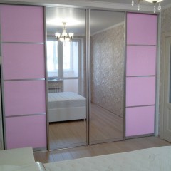 Шкаф-купе розового цвета Рокко