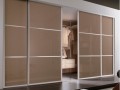 Шкаф-купе цвет кофе с молоком Встроенный