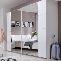 Шкаф-купе в современном стиле Диас