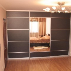 Шкаф-купе во всю стену Люка