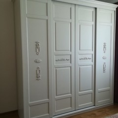 Шкаф-купе в классическом стиле Жофруа