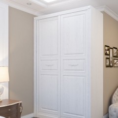 Шкаф-купе в классическом стиле Амеди