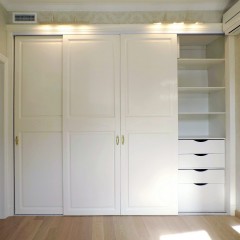 Шкаф-купе в классическом стиле Бриз