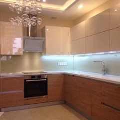 Белая кухня Бриз