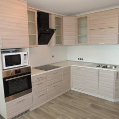 Светлая Кухня Дженифер