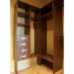 Гардеробная №12