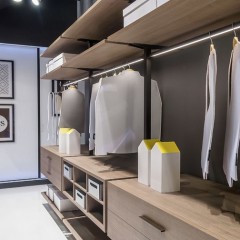 Гардеробная №42